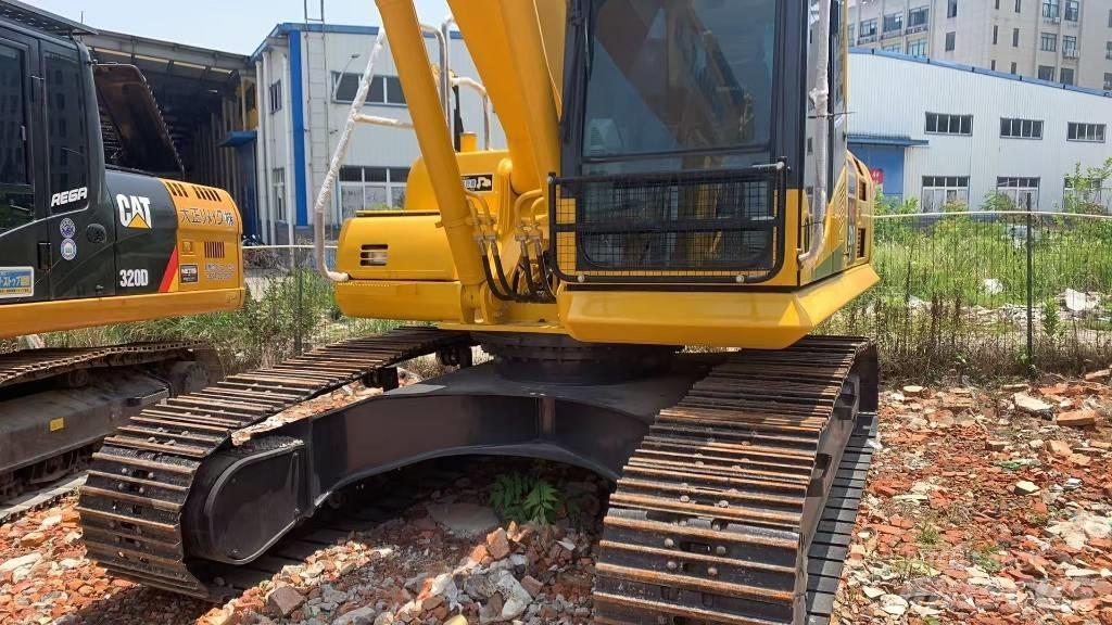 Komatsu PC 210 LC Koparki gąsienicowe