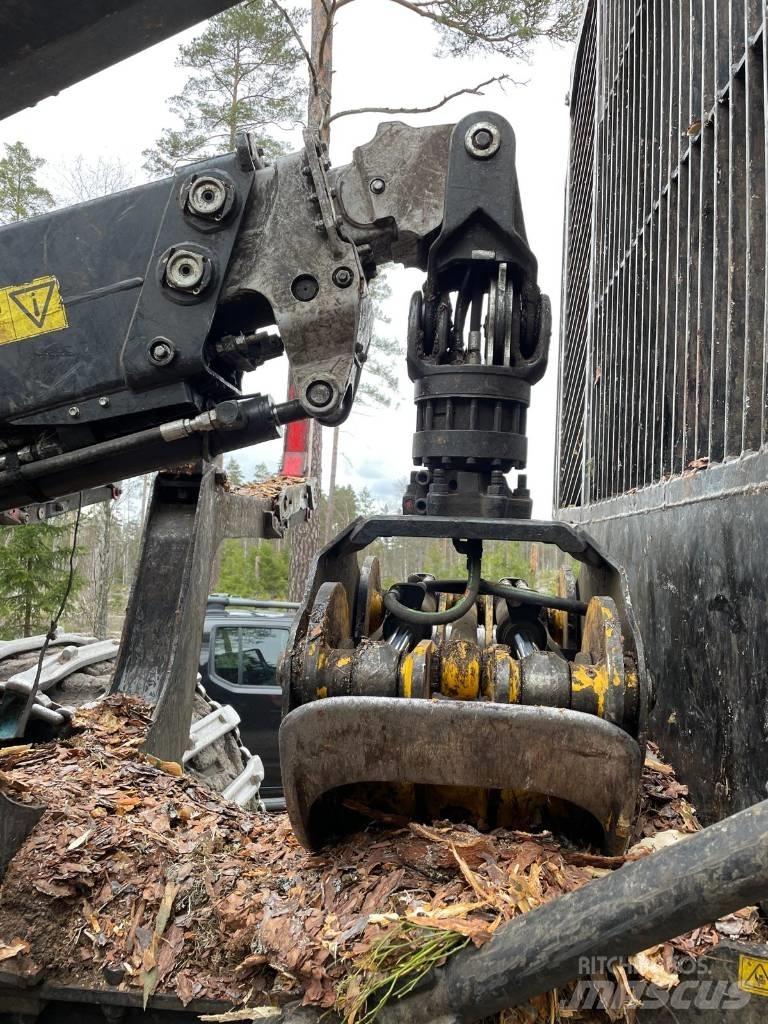 Komatsu 895 Forwardery