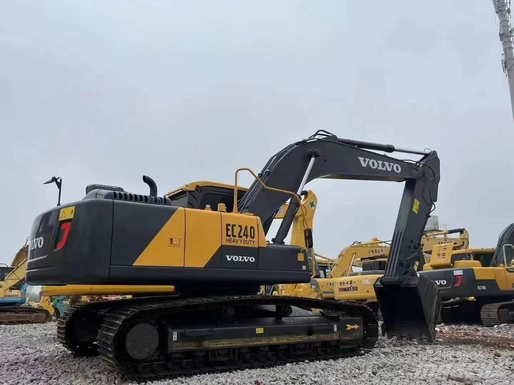 Volvo EC 240 Koparki gąsienicowe