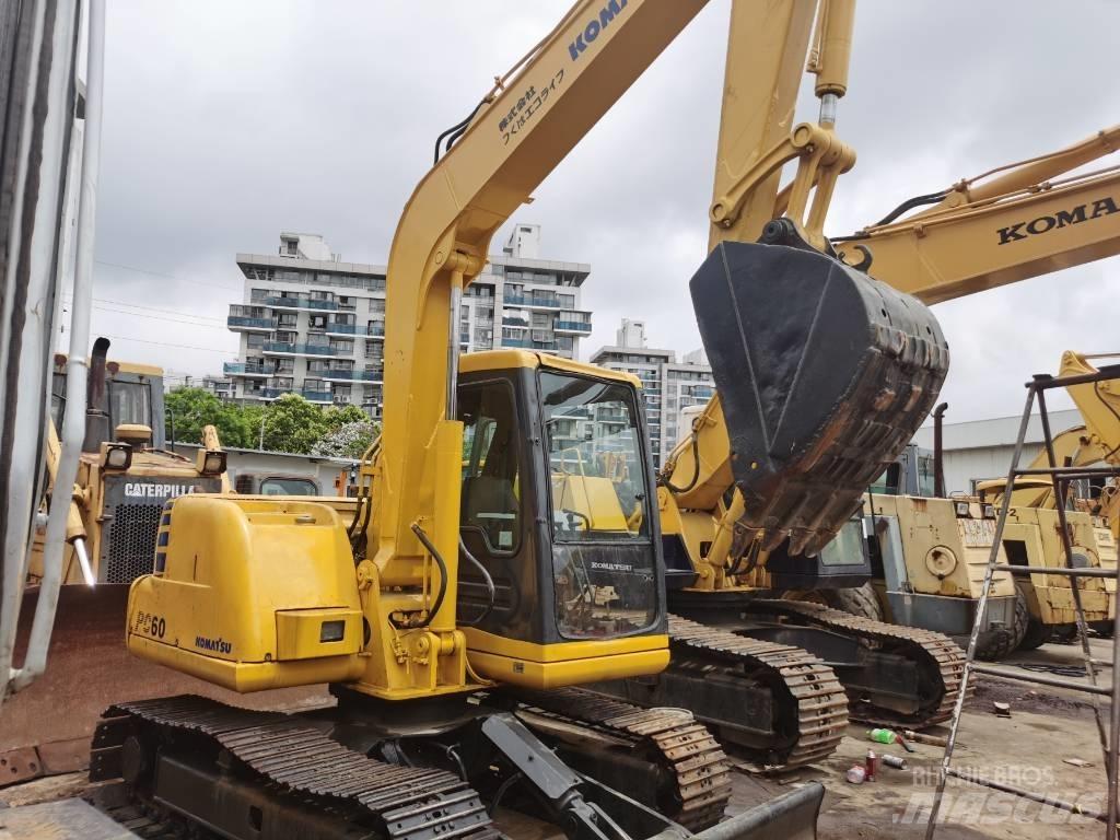 Komatsu PC60-7 Koparki gąsienicowe