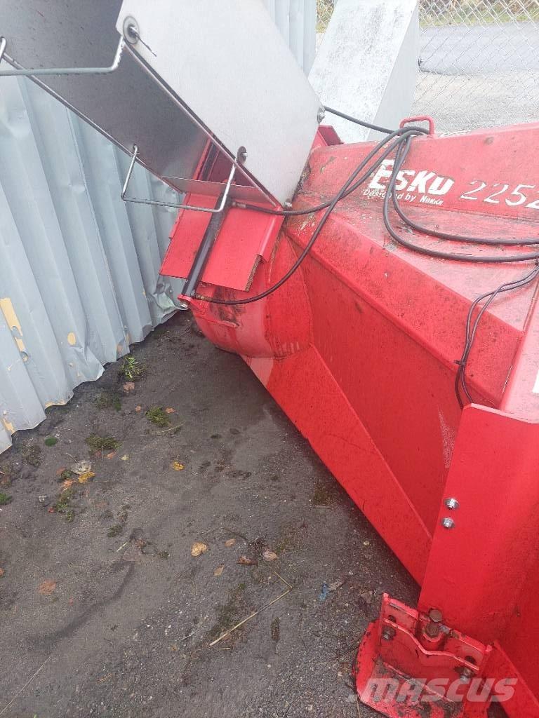 Esko 2252 H Pługi wirnikowe