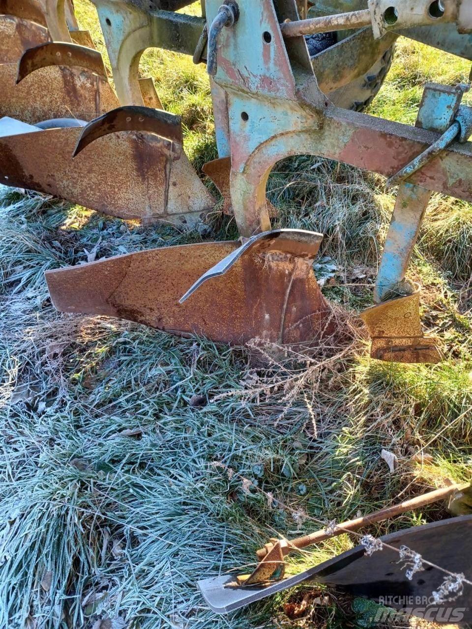 Fortschritt B550 Pługi