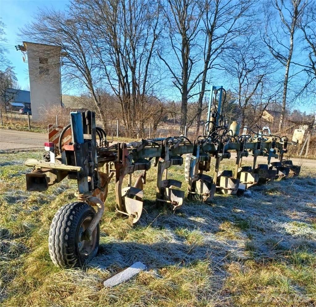 Fortschritt B550 Pługi