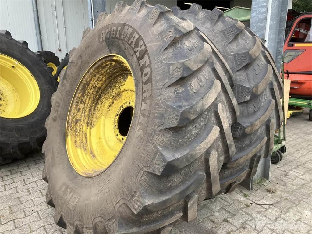 BKT 650/85R38 Opony, koła i felgi