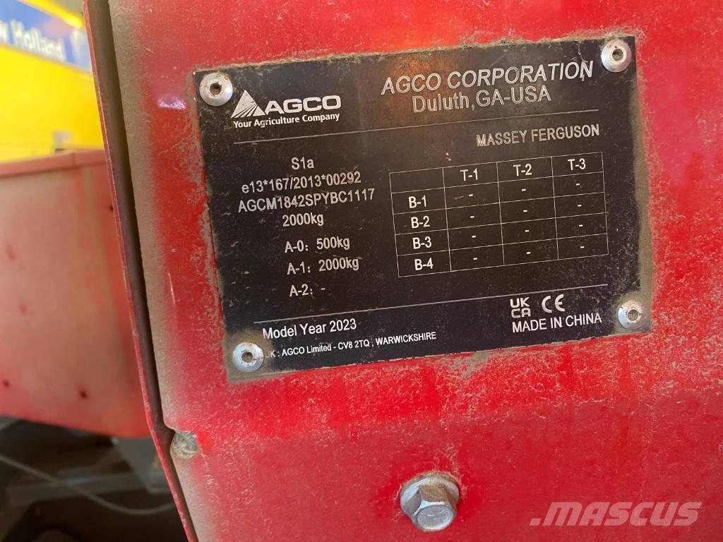 Massey Ferguson 1842 Prasy kostkujące