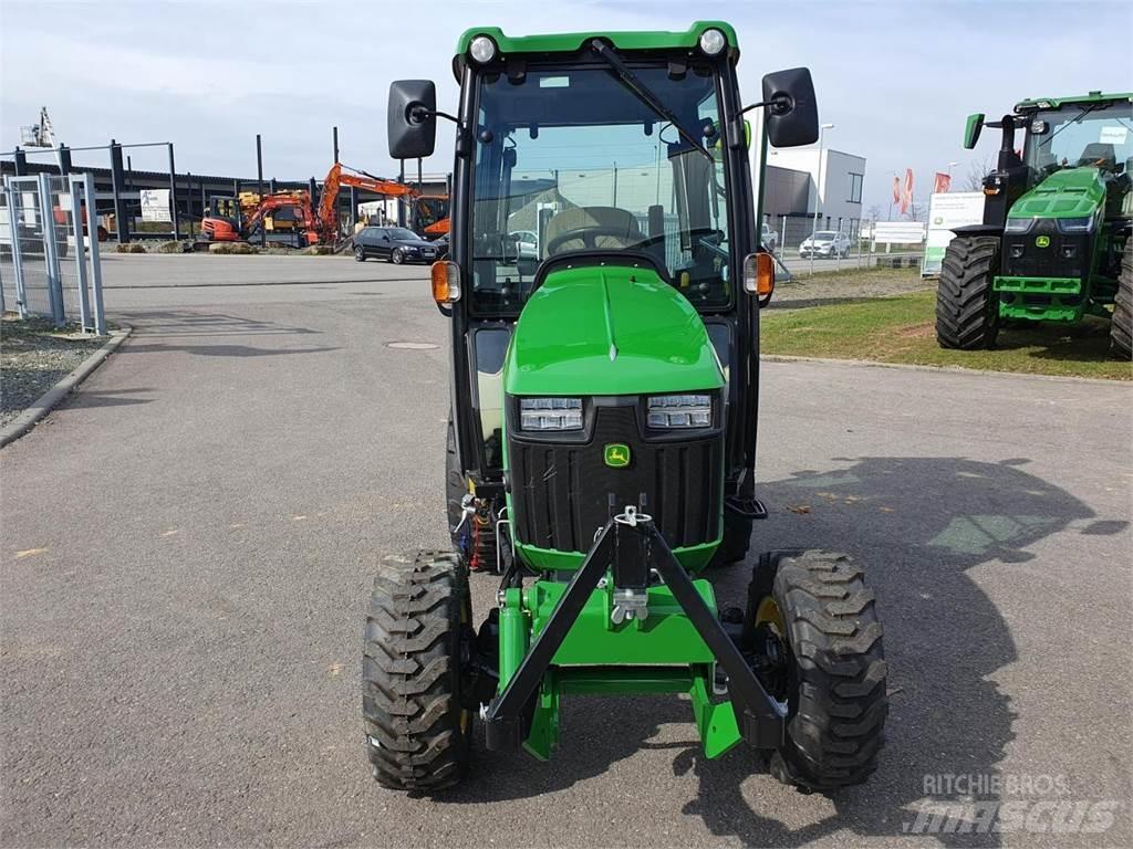 John Deere 2026R Mikrociągniki