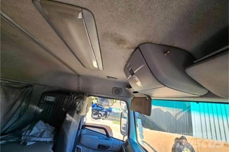 UD TRUCKS QUON Inne