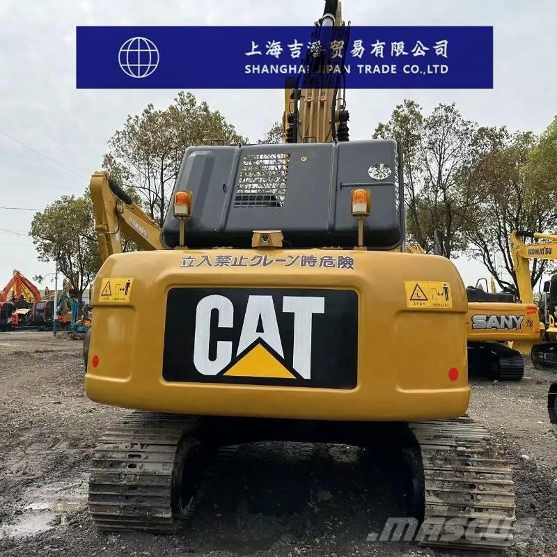 CAT 323 D Koparki gąsienicowe