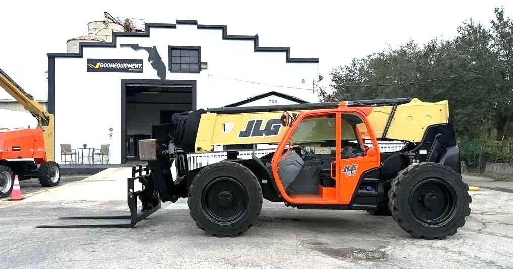 JLG 1255 Ładowarki teleskopowe