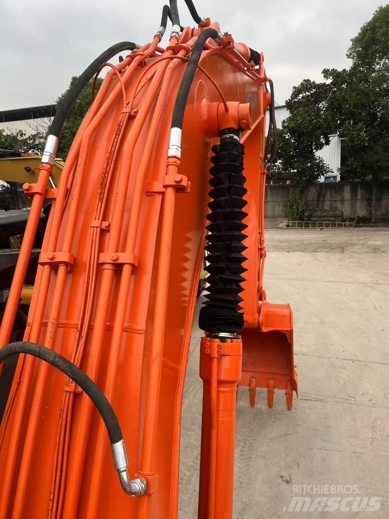 Hitachi ZX 200 Koparki gąsienicowe