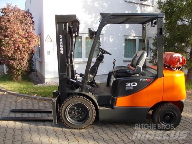 Doosan G 30 E Wózki LPG