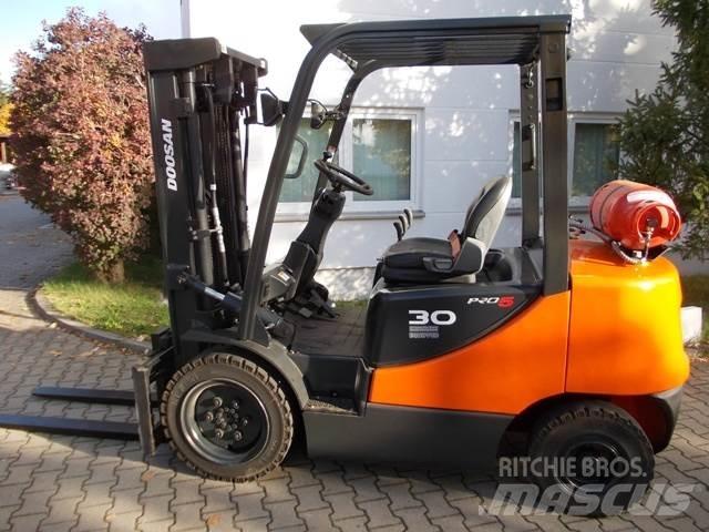 Doosan G 30 E Wózki LPG