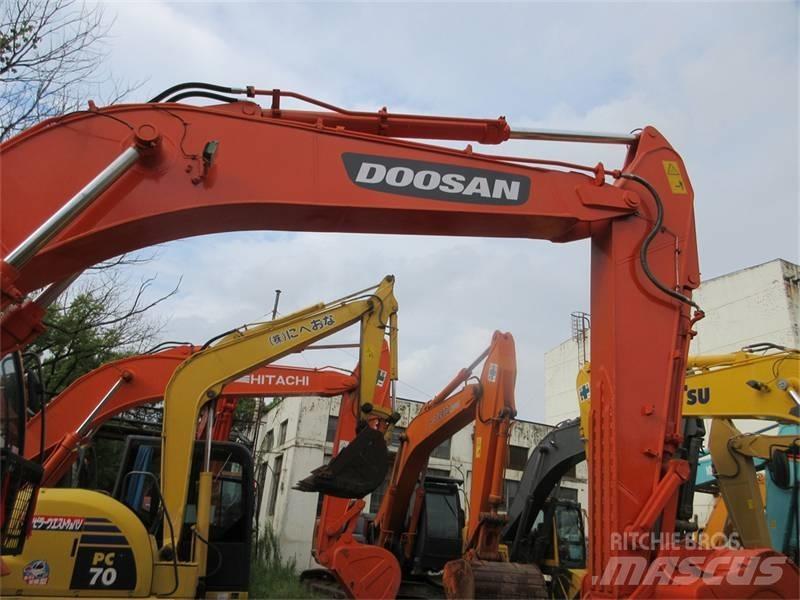 Doosan DX 300 LC Koparki gąsienicowe