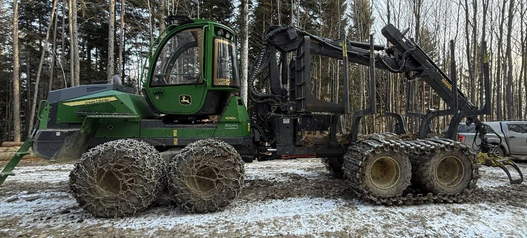 John Deere 1010G Forwardery