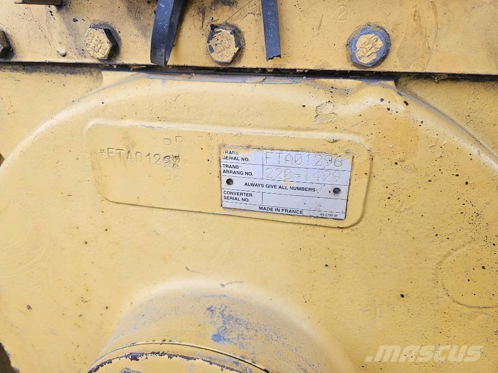 CAT D 6 T XL Spycharki gąsienicowe