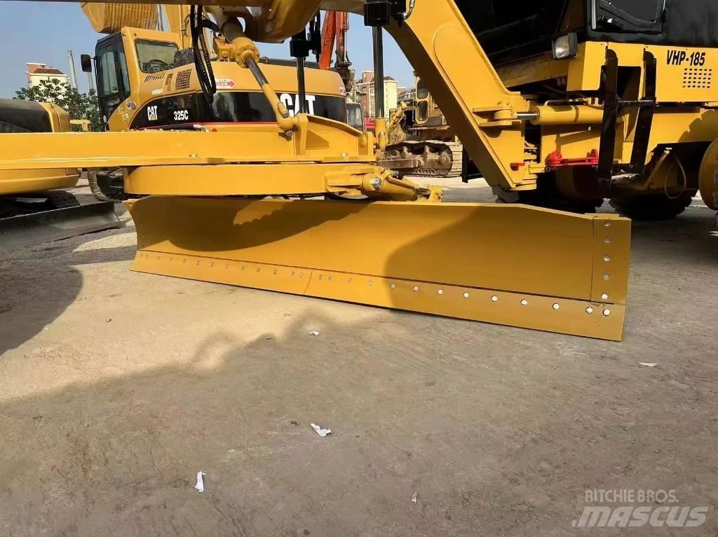 CAT 140 H Równiarki