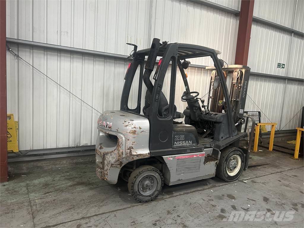 Nissan Y1D2A25Q Wózki Diesla