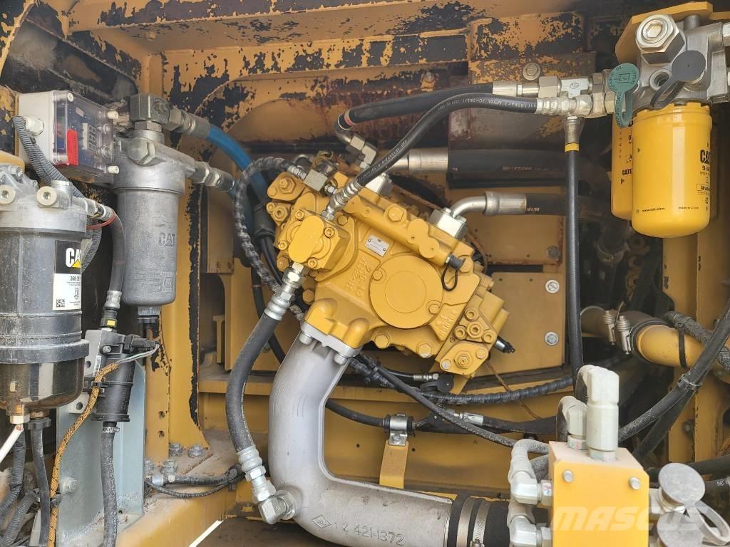 CAT 330FL Koparki gąsienicowe