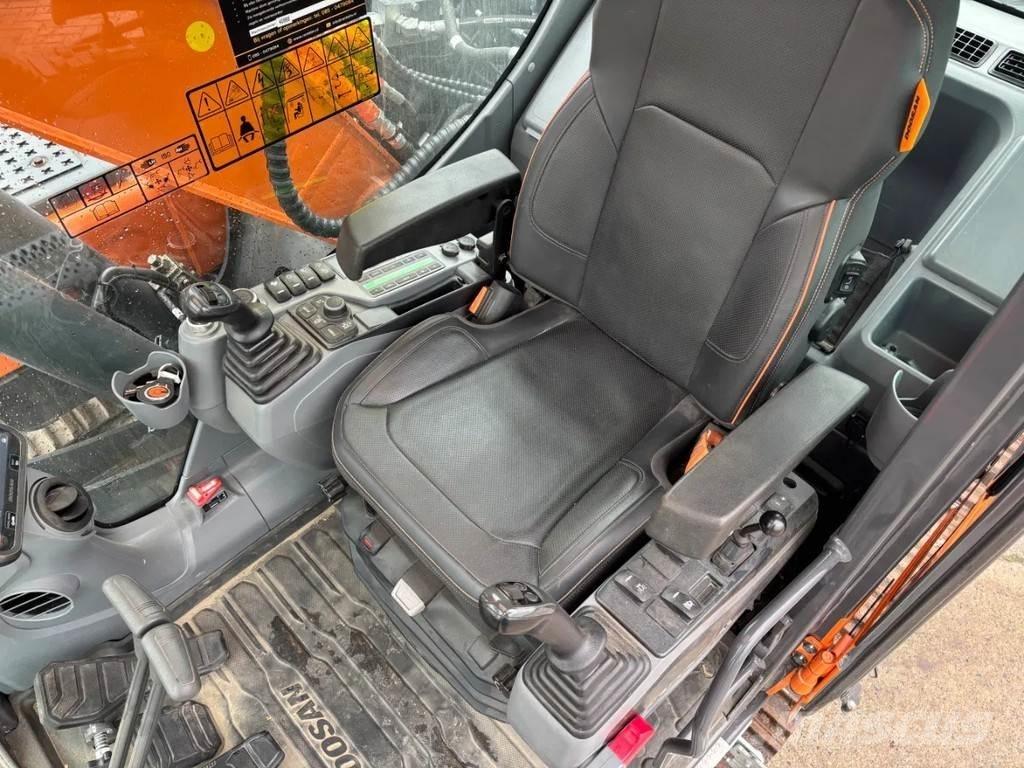 Doosan DX140LC-7 Koparki gąsienicowe