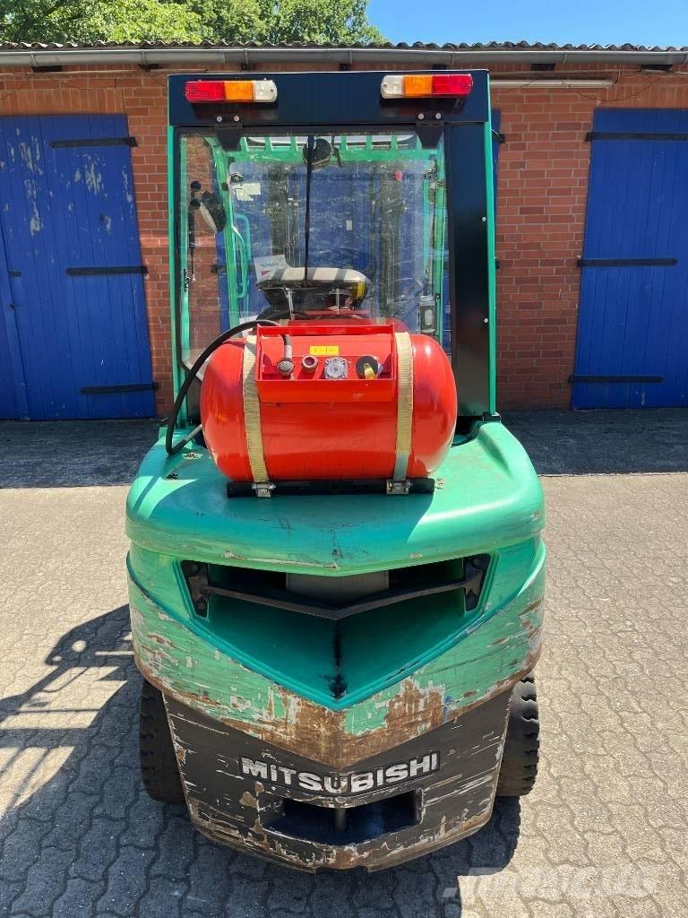 Mitsubishi FG 35 N Wózki LPG