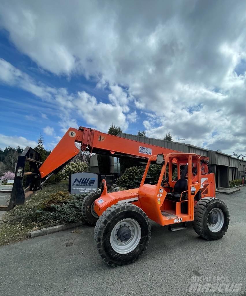 JLG 6042 Wózki widłowe terenowe