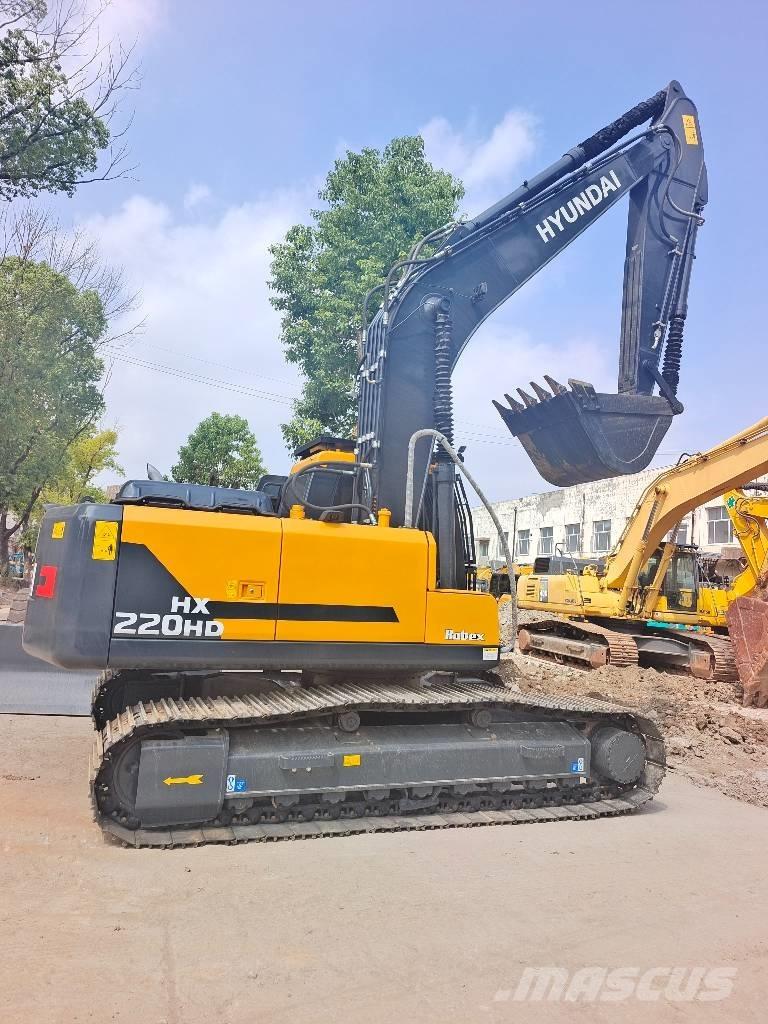 Hyundai 220LC-9T Koparki gąsienicowe