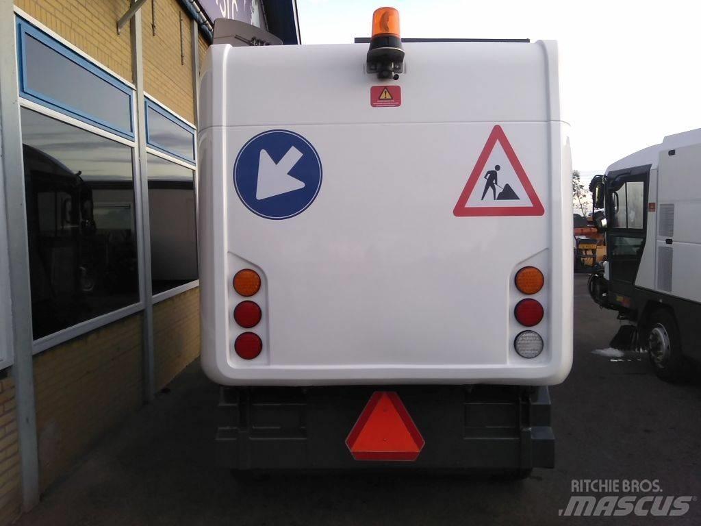 Ravo 540 STH Zamiatarki - Zgarniarki - Odśnieżarki