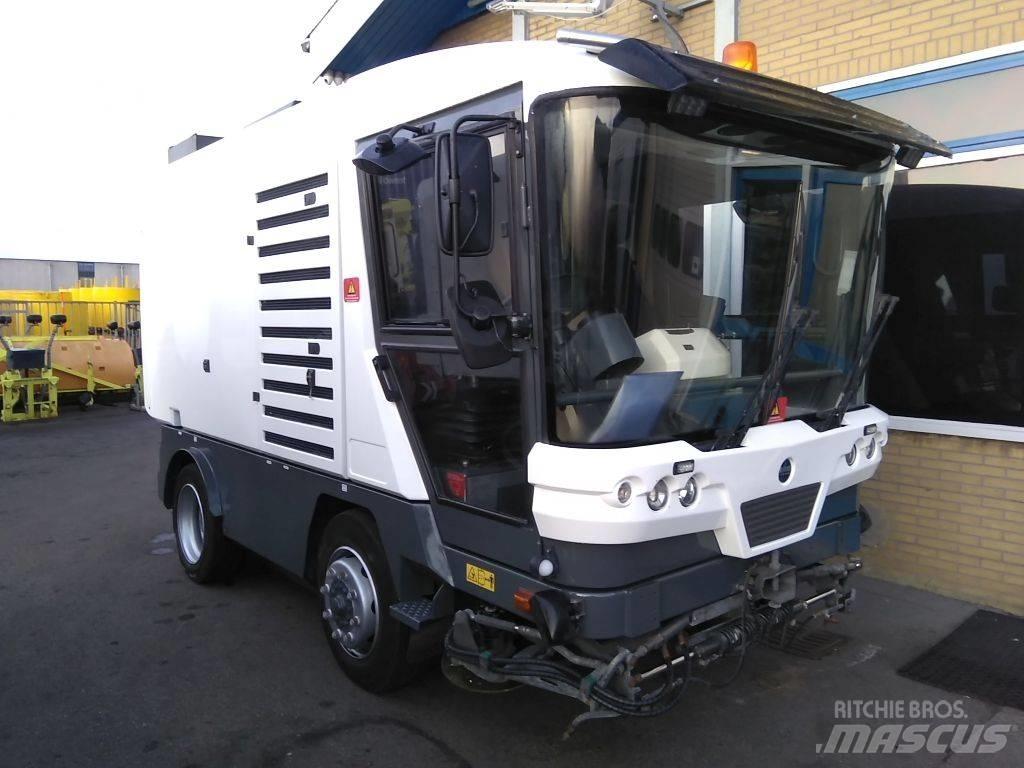 Ravo 540 STH Zamiatarki - Zgarniarki - Odśnieżarki
