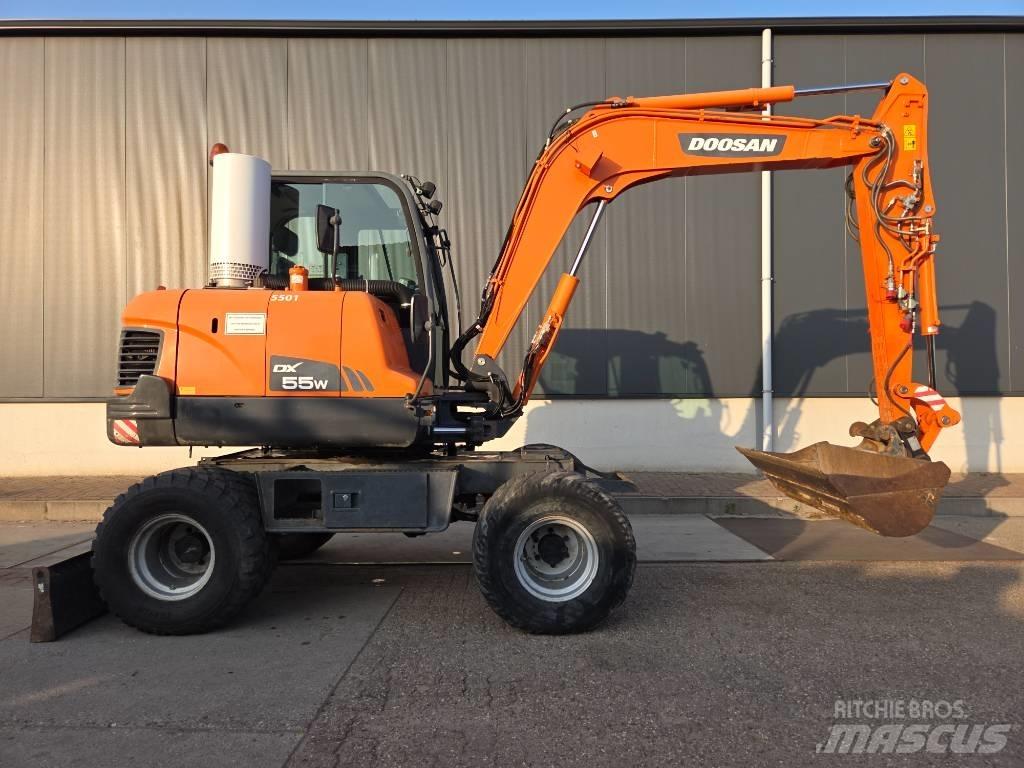 Doosan DX 55 W Koparki kołowe