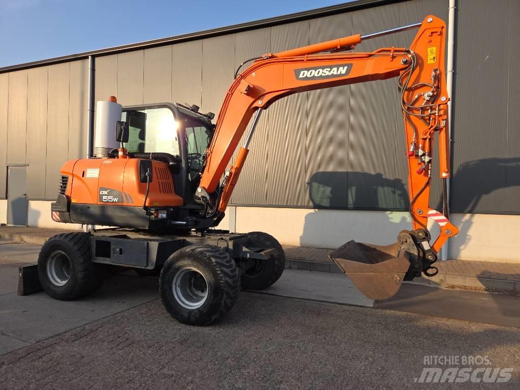 Doosan DX 55 W Koparki kołowe