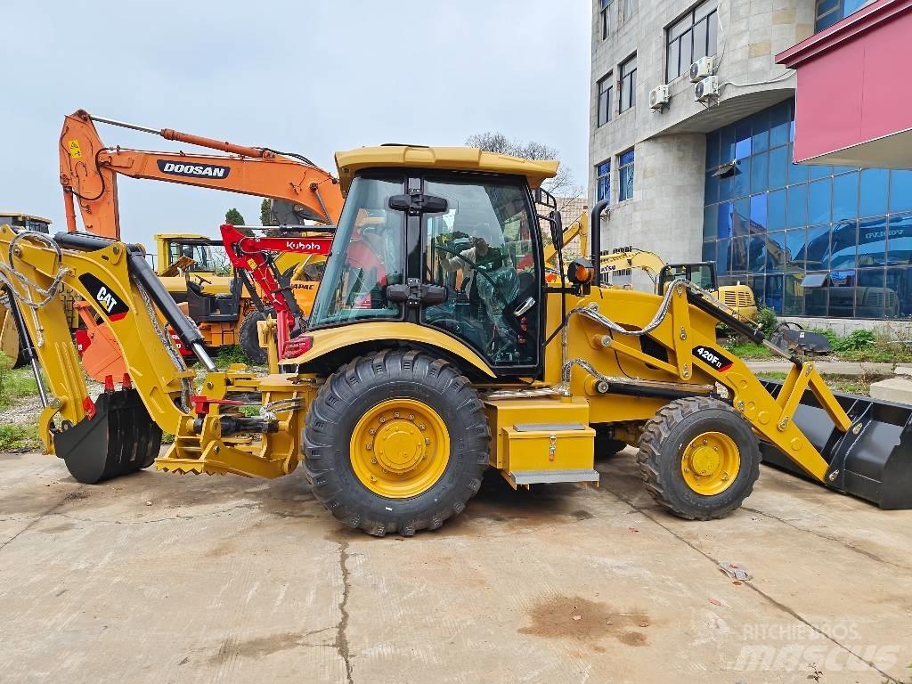 CAT 420 F Koparko-ładowarki