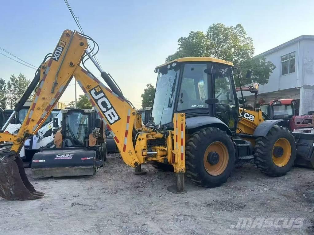 JCB 4CX Koparko-ładowarki