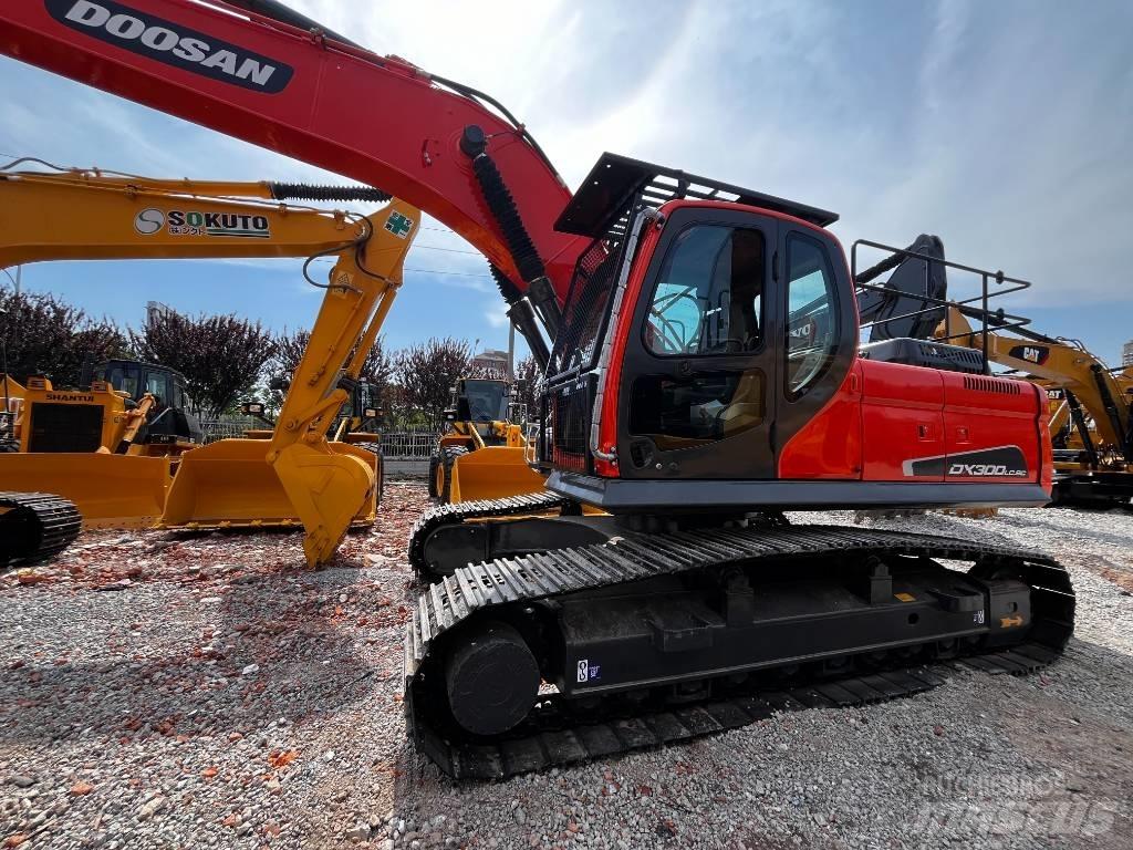 Doosan DX 300 LC-9C Koparki gąsienicowe