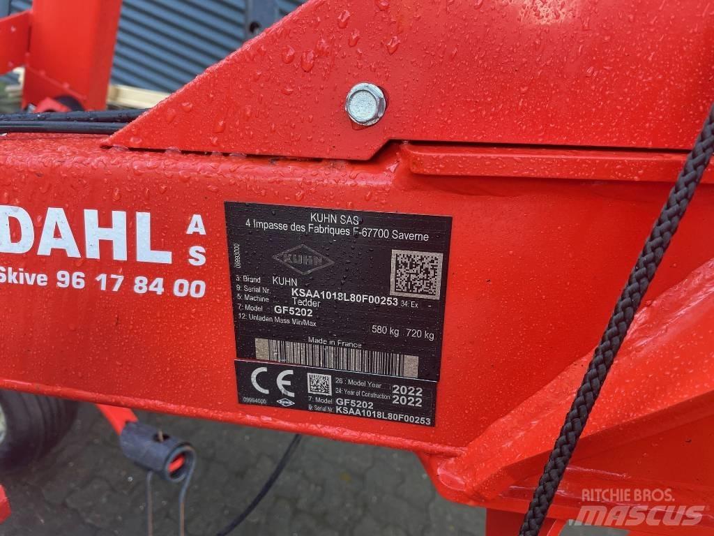 Kuhn GF 5202 Zgrabiarki i przetrząsacze
