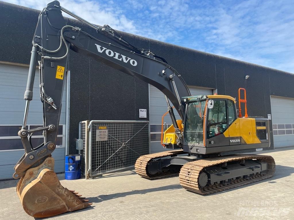 Volvo EC220E Koparki gąsienicowe