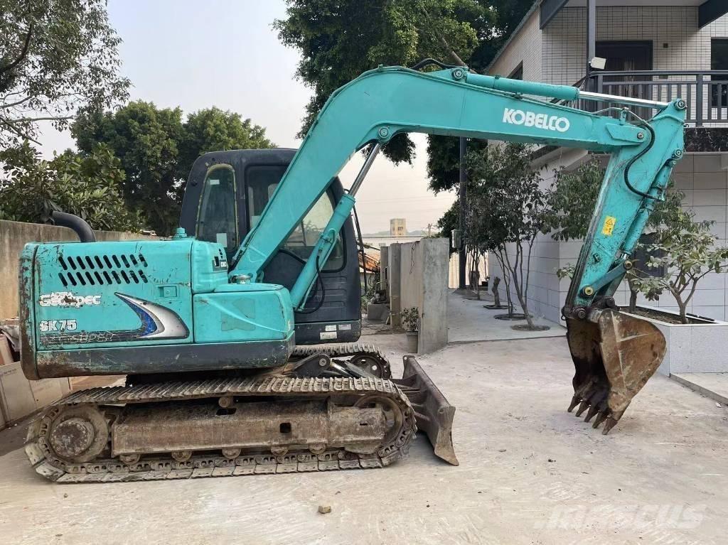 Kobelco SK 75 Koparki gąsienicowe