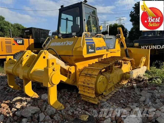 Komatsu D 85 EX Spycharki gąsienicowe