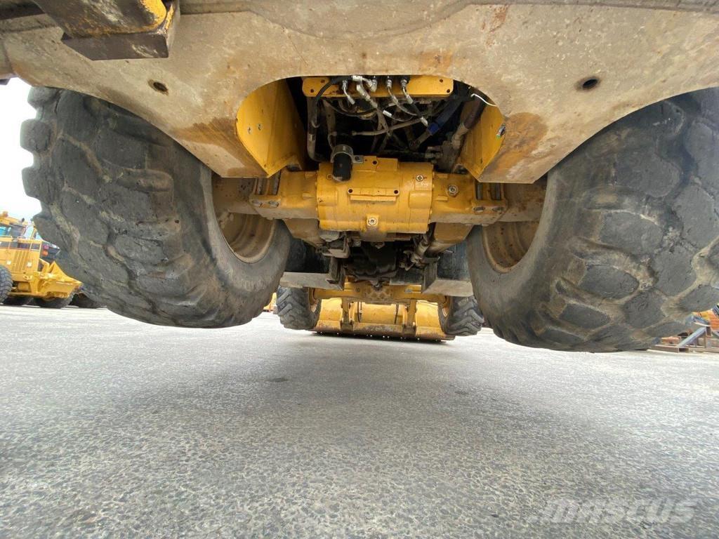 CAT 432F2 NVT Koparko-ładowarki