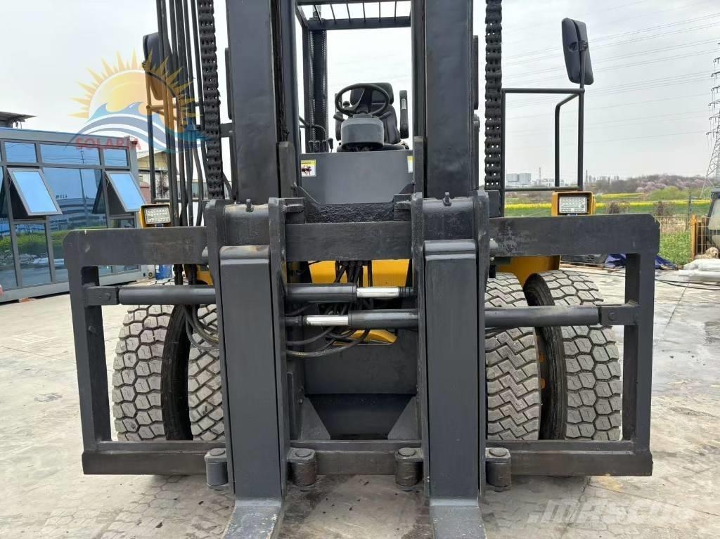 Komatsu FD 200 Wózki Diesla