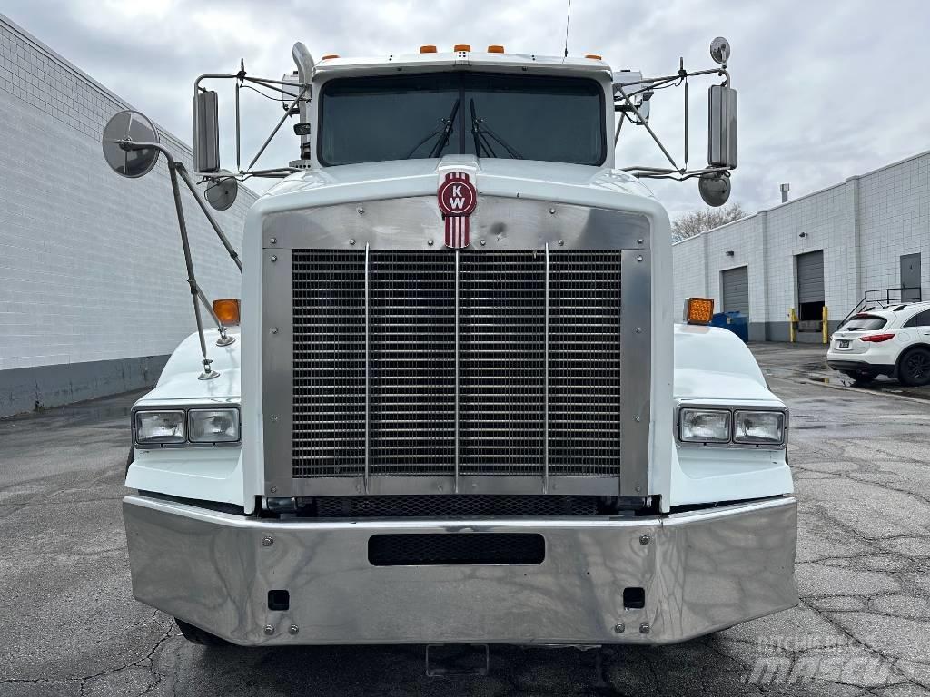 Kenworth T 800 Hakowce