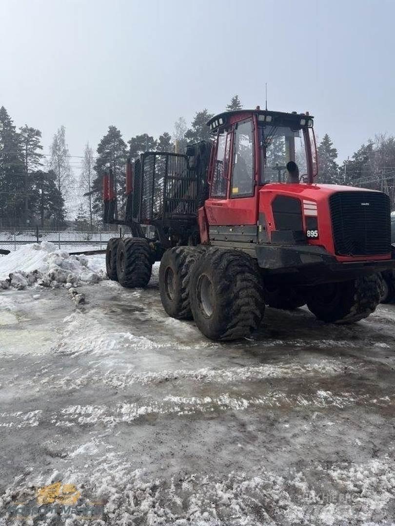 Komatsu 895 Forwardery