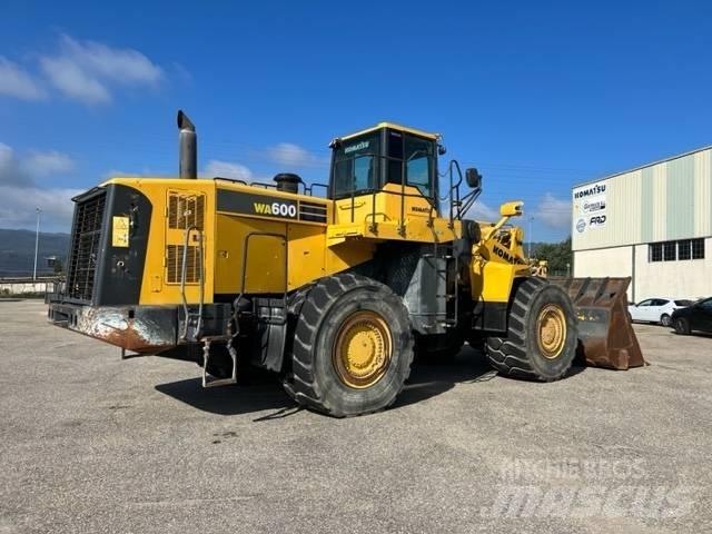 Komatsu WA 600-6 Ładowarki kołowe