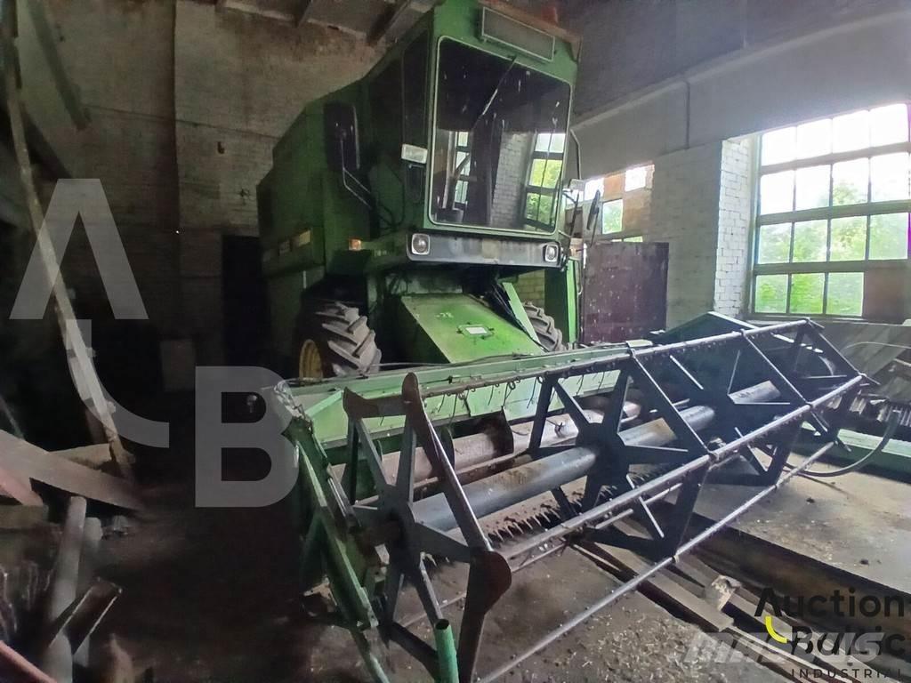 John Deere 1055 Kombajny zbożowe