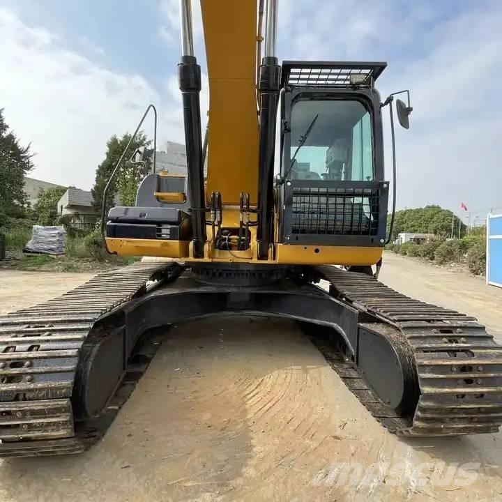 CAT 330D Koparki gąsienicowe