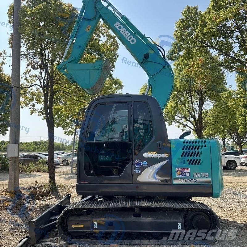 Kobelco SK75 Koparki gąsienicowe