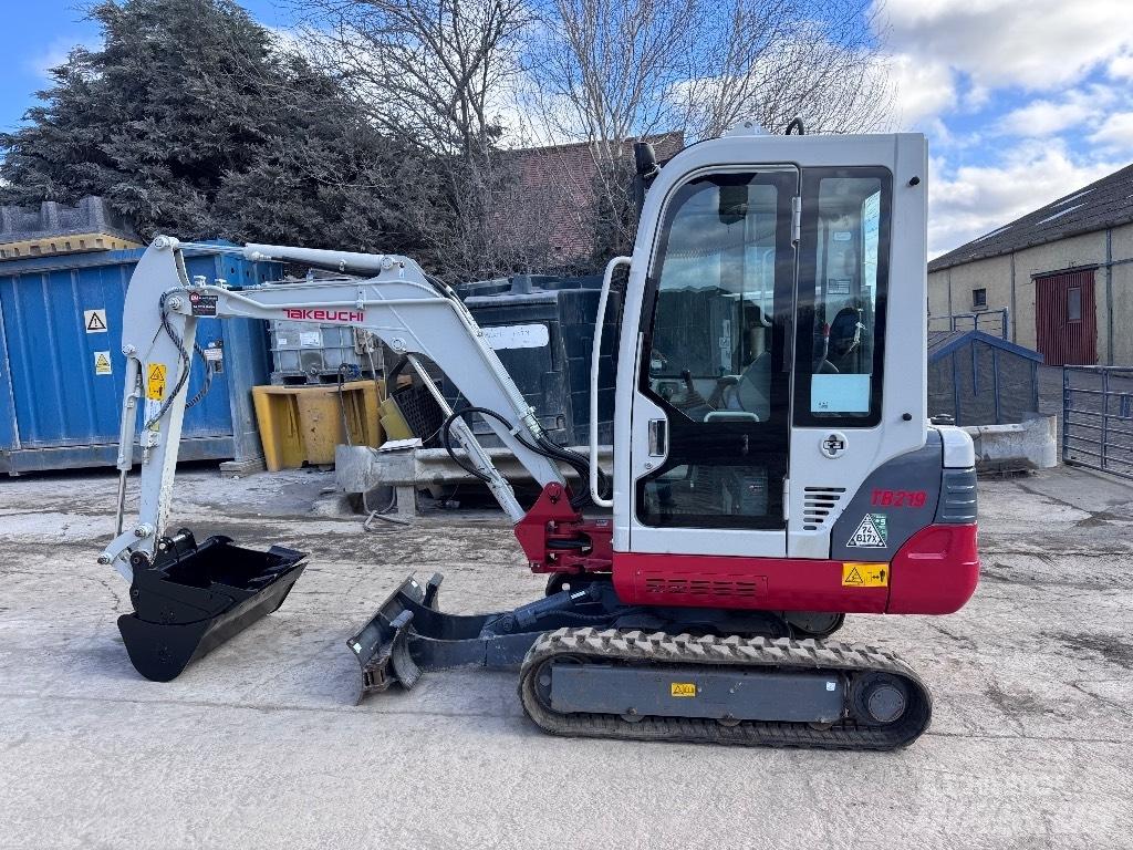 Takeuchi TB 219 Minikoparki