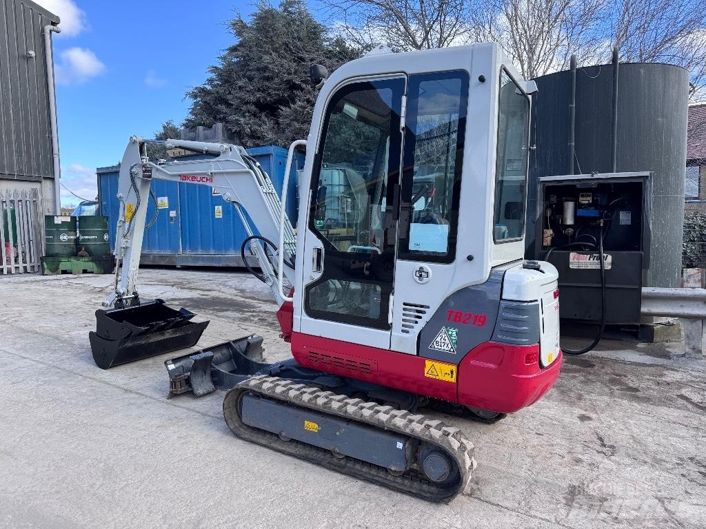 Takeuchi TB 219 Minikoparki