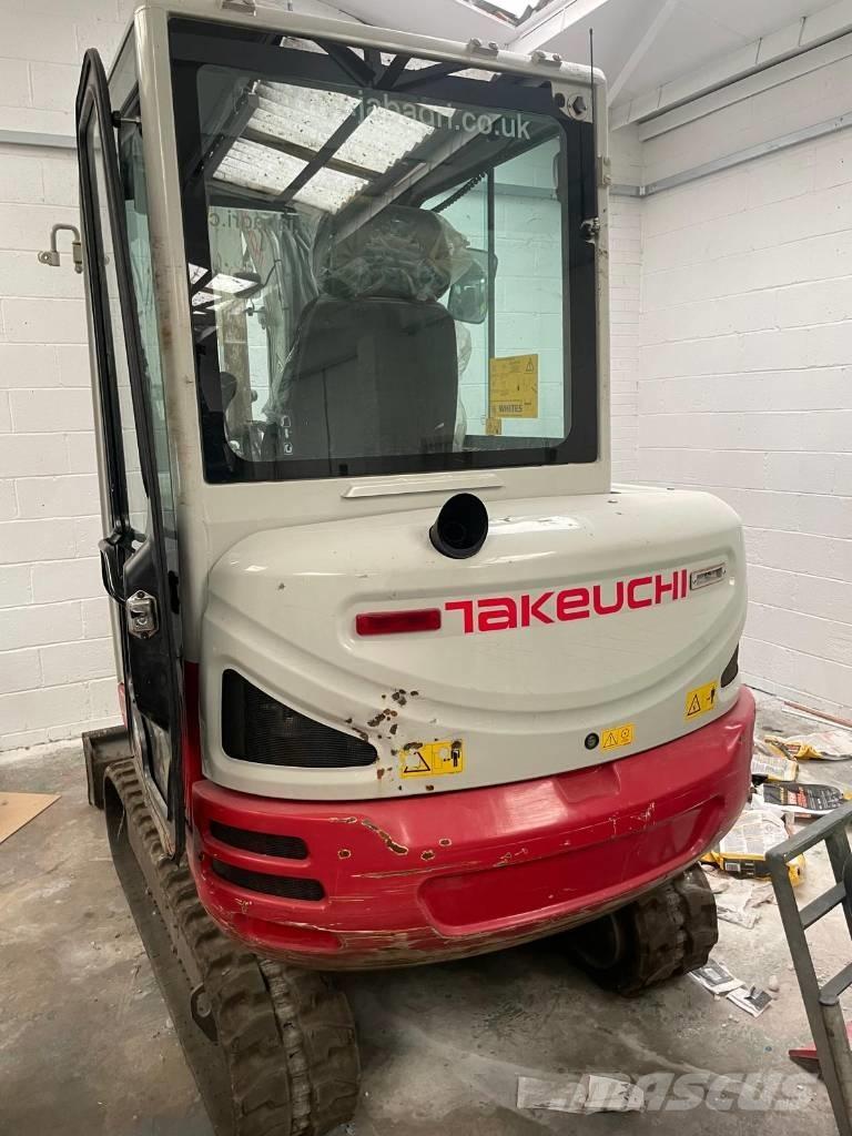 Takeuchi TB 230 Minikoparki
