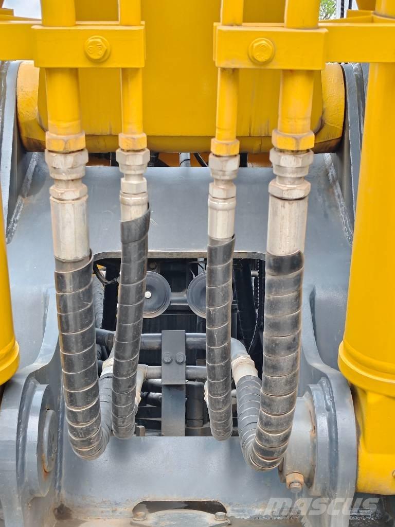 Kobelco SK 200 D Koparki gąsienicowe