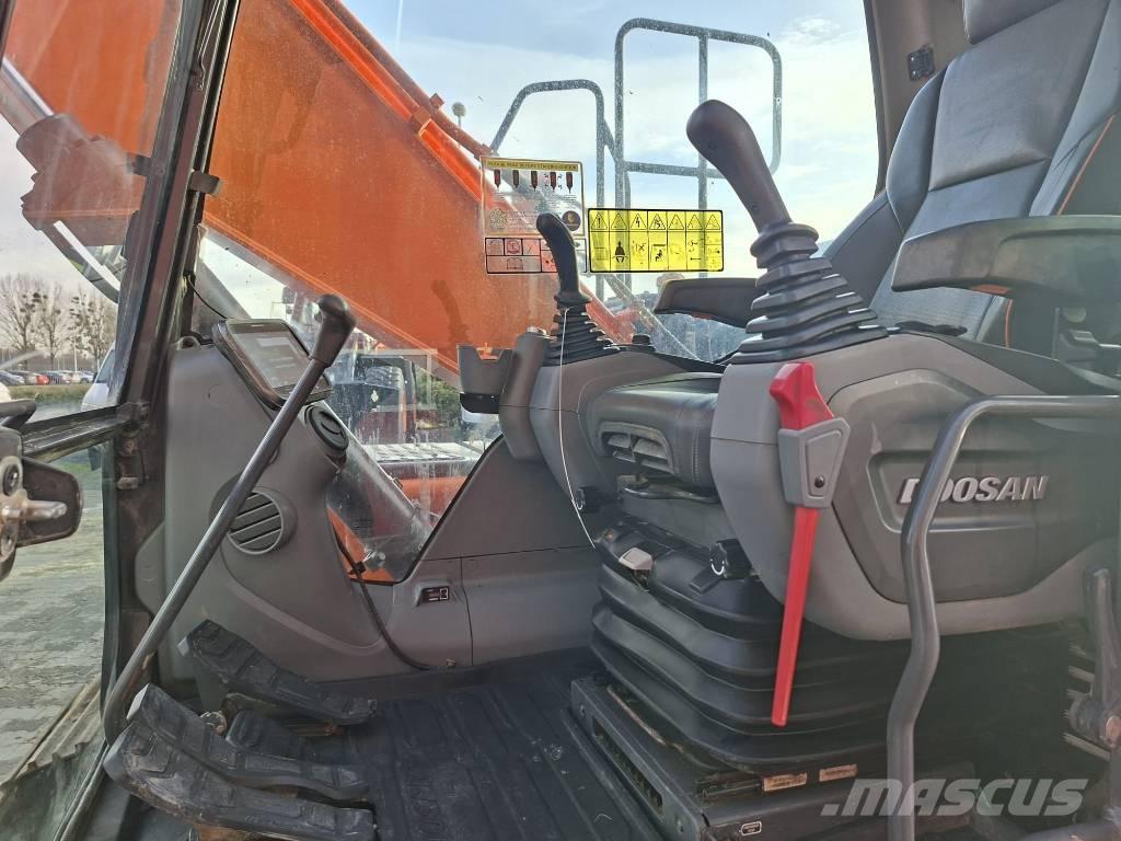 Doosan DX140LC-7 Koparki gąsienicowe